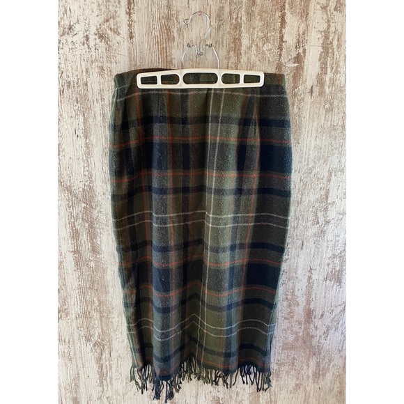 ๐ Host Pick ๐ Requirements skirt - Picture 2 of 3